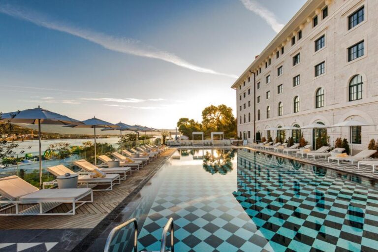 Villa Trogir Hotel Brown Beach House & SpaVilla Trogir